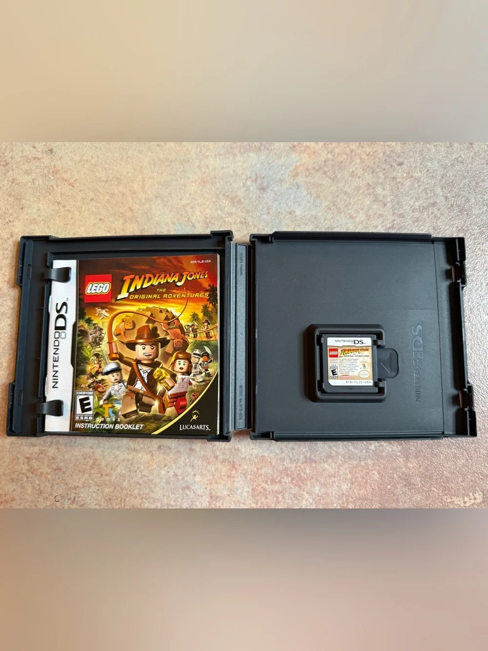 LEGO Indiana Jones: The Original Adventures - Yellow & Brown